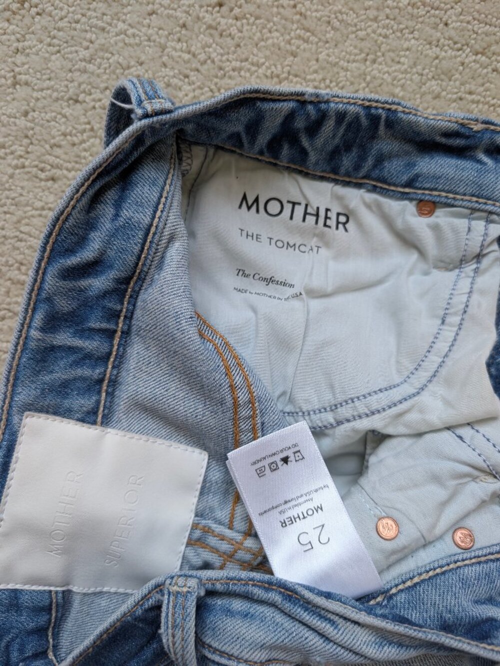 MOTHER Superior 25 The Tomcat Jeans in The Confession high rise distressed denim - Picture 6 of 12